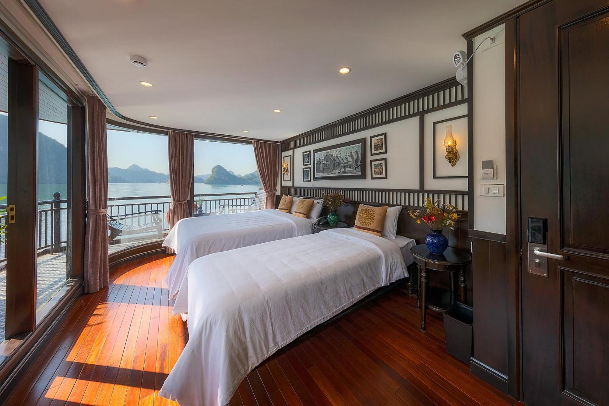 Hotel Sena Cruises - Wonder On Lan Ha Bay à Hạ Long Extérieur photo