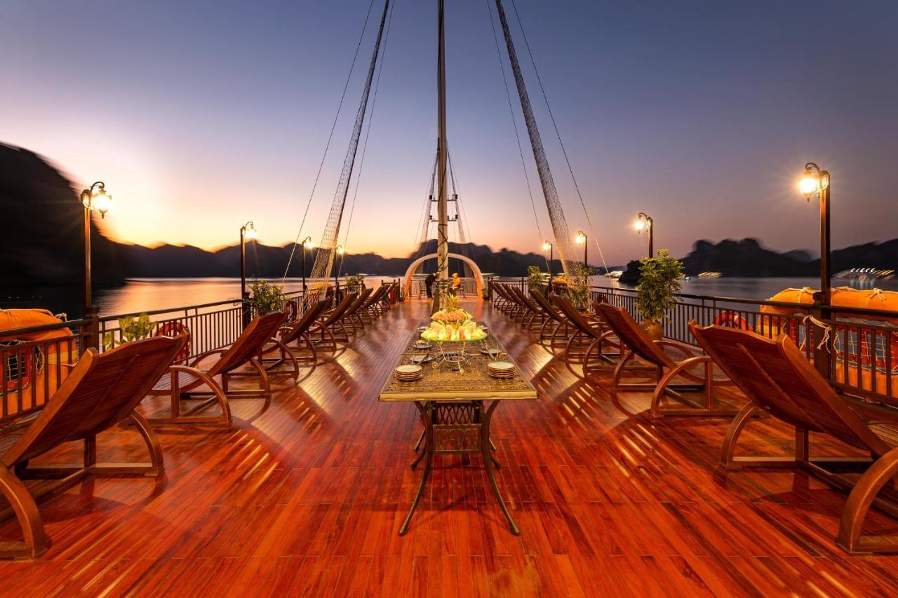 Hotel Sena Cruises - Wonder On Lan Ha Bay à Hạ Long Extérieur photo